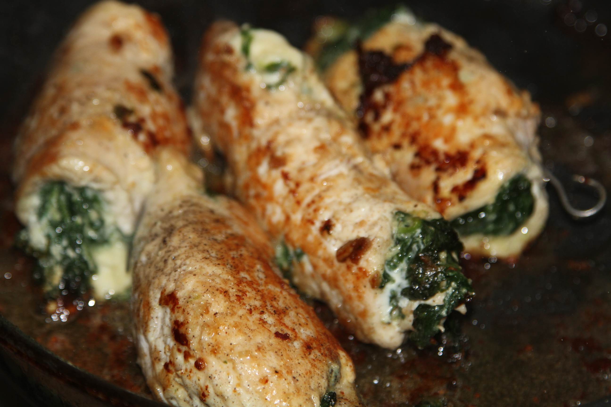 zawijane piersi kurze ze szpinakiem