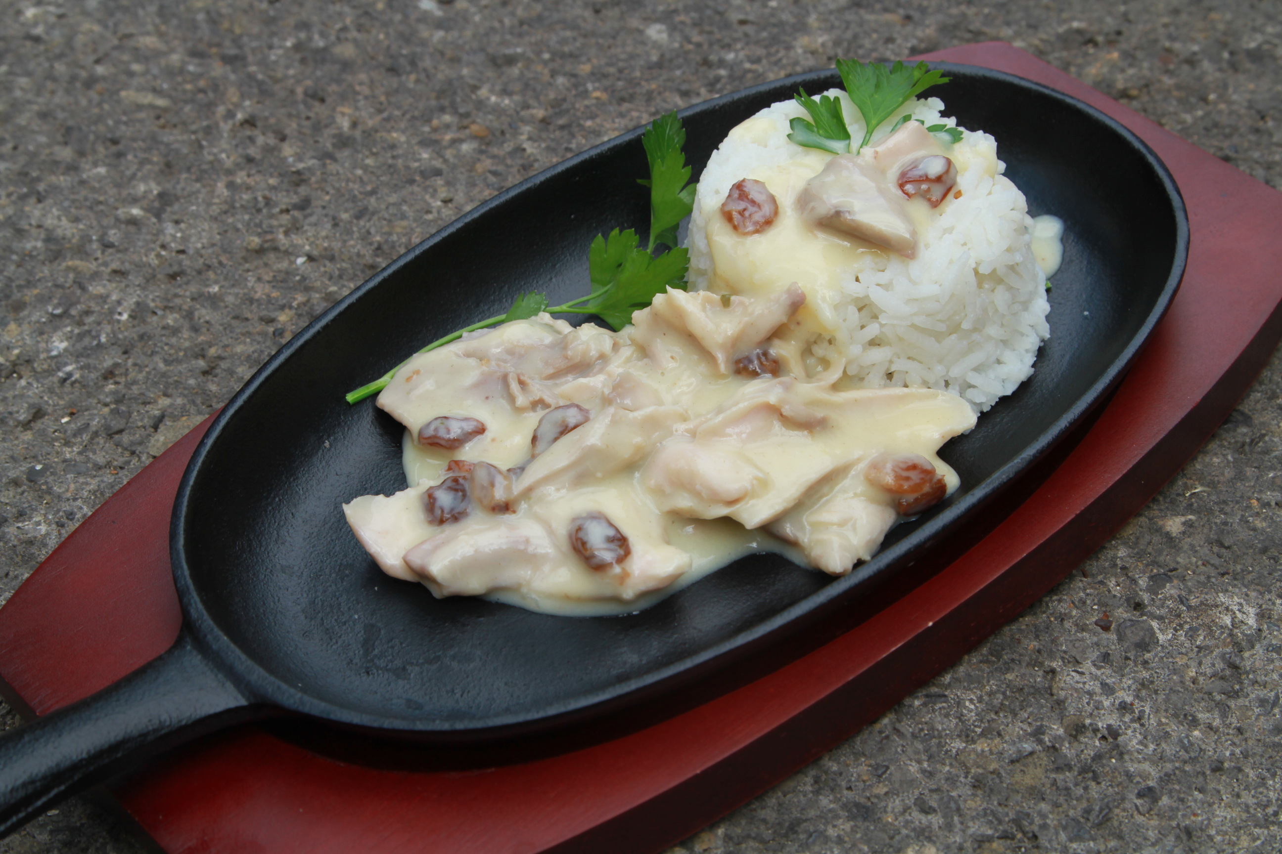 Sos słodko kwaśny z rodzynkami do kurczaka