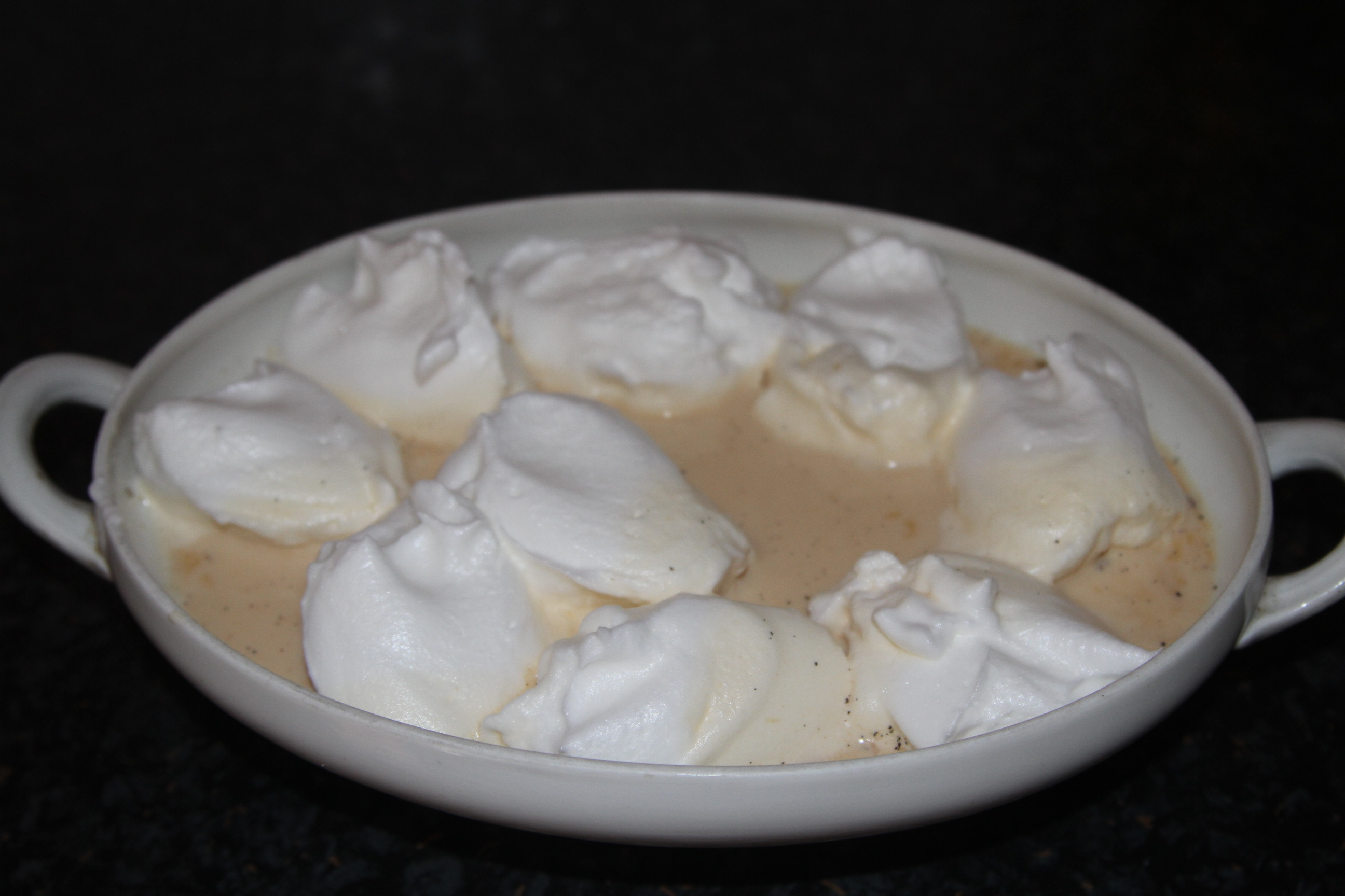 zupa budyniowa z kluseczami z bialek