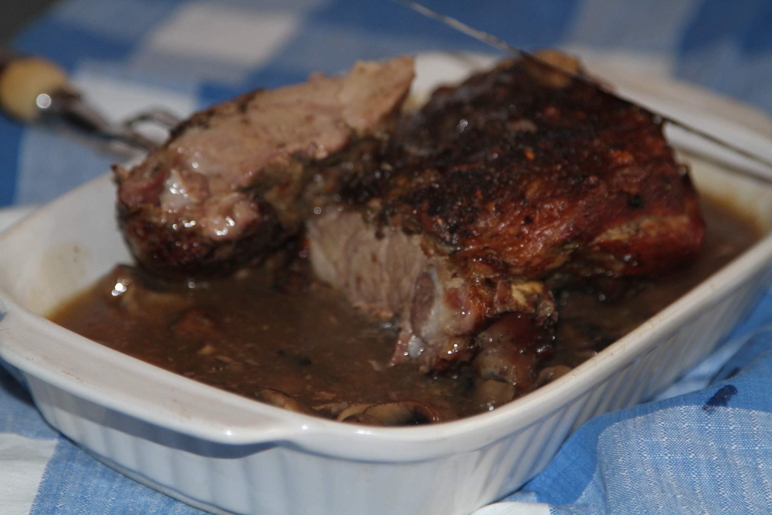 pieczeń z indyka w sosie