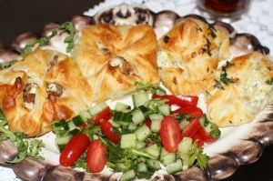 ciasto francuskie nadziewane serem