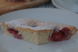 biszkoptowe ciasto z owocami