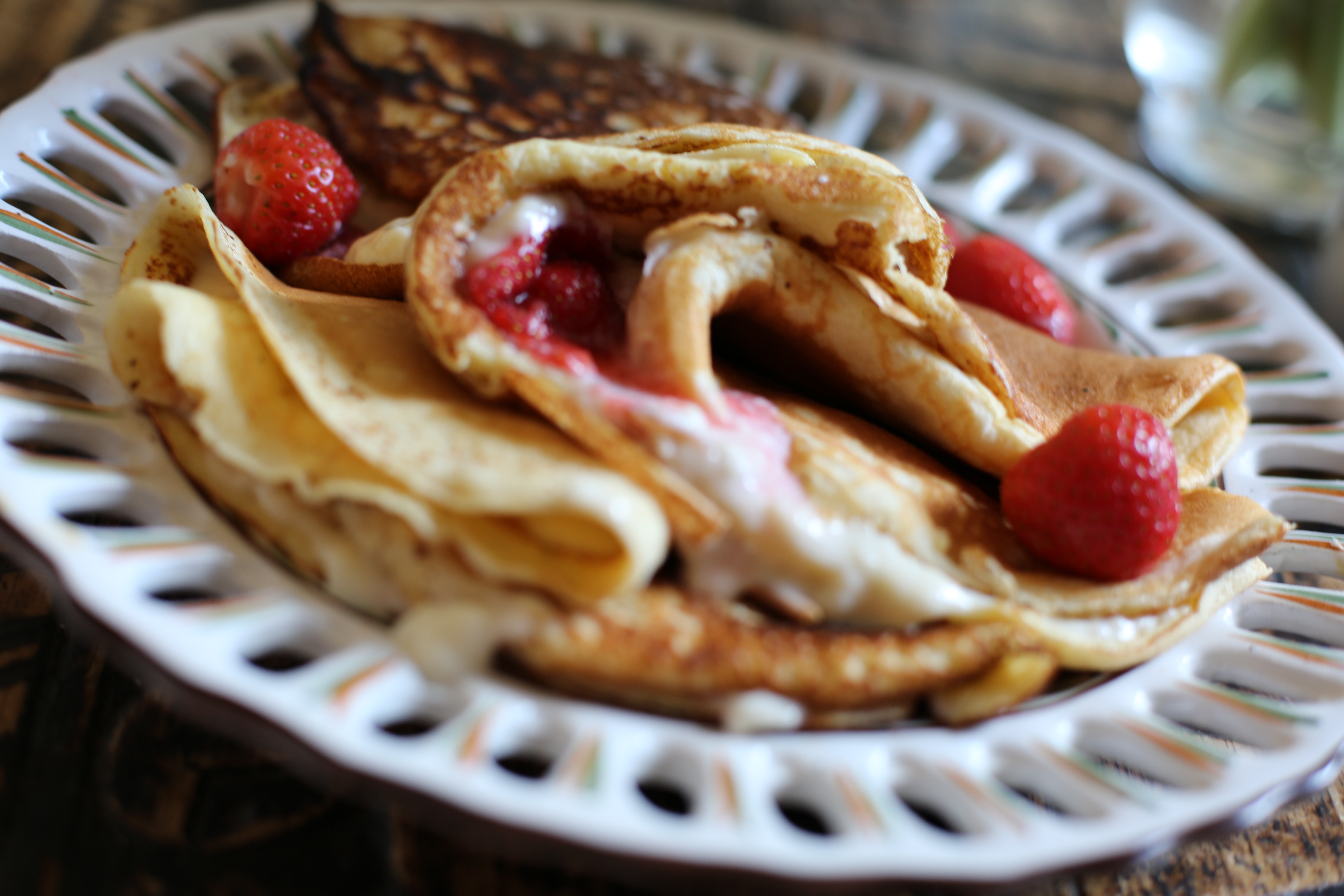 naleśniki z truskawkami